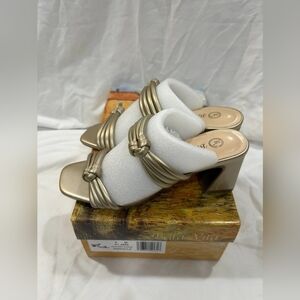 Elegant Gold Women's Heeled Sandals